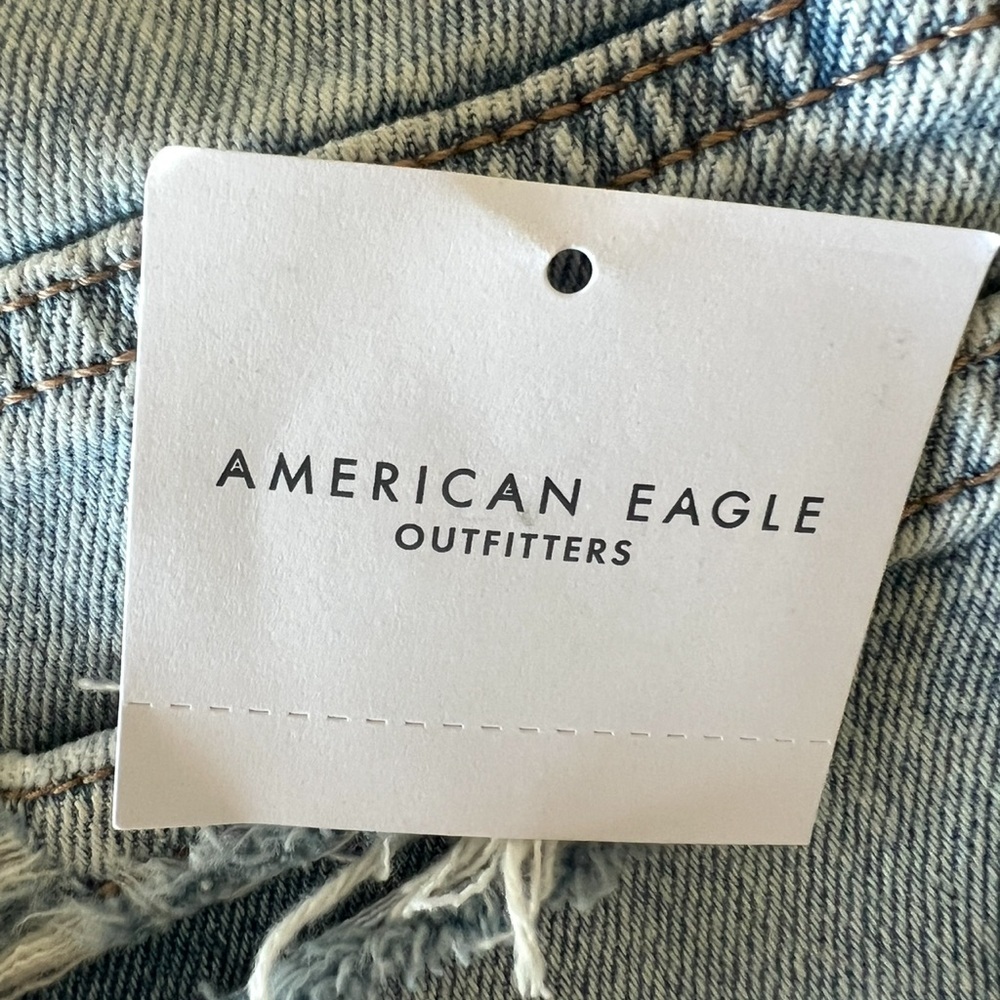 American Eagle Outfitters Light Blue Ripped Straight Leg Jeans - Picture 9 of 14